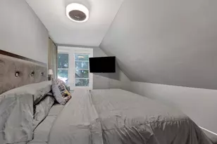 437 W 44th Pl, Chicago, IL 60609 - Photo 9