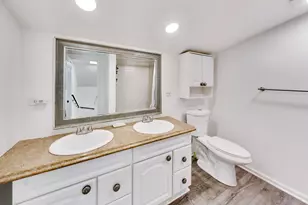 232 E Village Dr, Northlake, IL 60164 - Photo 17