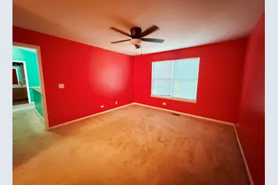 611 Charolotte Lane, Oswego, IL 60543 - Photo 9