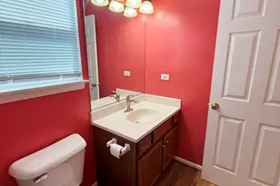 611 Charolotte Ln, Oswego, IL 60543 - Photo 11