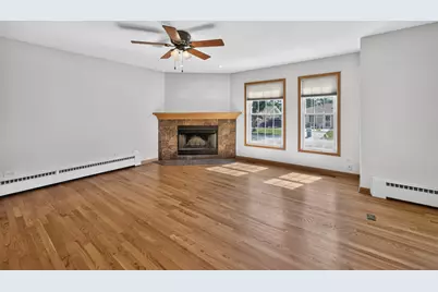 1142 S Cornell Avenue, Villa Park, IL 60181 - Photo 3