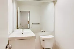 110 E Delaware Pl, Chicago, IL 60611 - Photo 7