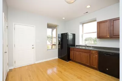 2537 N Kildare Avenue #3, Chicago, IL 60639 - Photo 5