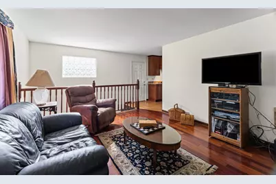 645 Flagstaff Lane, Hoffman Estates, IL 60169 - Photo 3