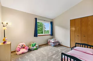 3880 Peartree Dr, Lake in the Hills, IL 60156 - Photo 17