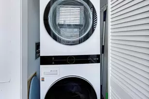 719 Hinman Ave, Evanston, IL 60202 - Photo 17