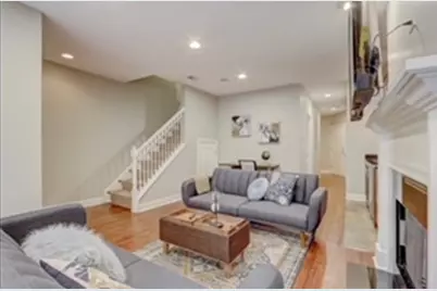 653 W Belmont Avenue #1, Chicago, IL 60657 - Photo 5