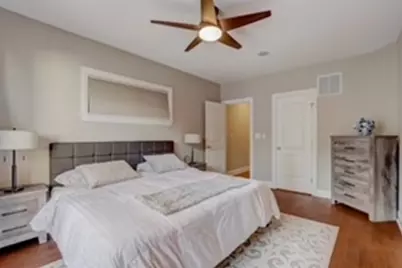 653 W Belmont Avenue #1, Chicago, IL 60657 - Photo 9