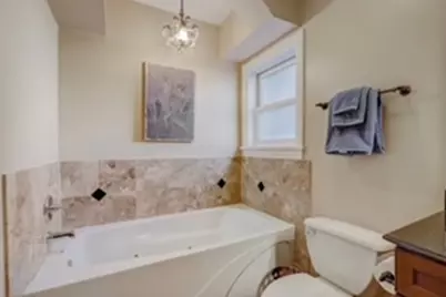 653 W Belmont Avenue #1, Chicago, IL 60657 - Photo 11