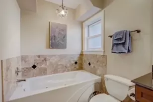 653 W Belmont Ave, Chicago, IL 60657 - Photo 11