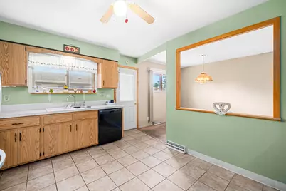 15247 Ridgeway Avenue, Midlothian, IL 60445 - Photo 5