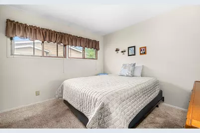 15247 Ridgeway Avenue, Midlothian, IL 60445 - Photo 13