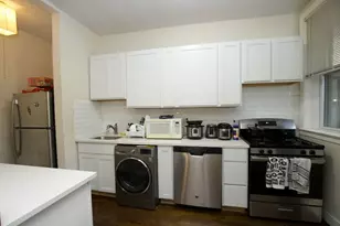 945 Judson Ave, Evanston, IL 60202 - Photo 3