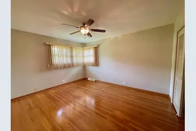 7150 N Crawford Avenue, Lincolnwood, IL 60712 - Photo 15