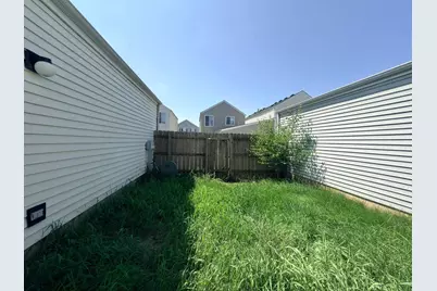 902 Symphony Drive, Aurora, IL 60504 - Photo 13