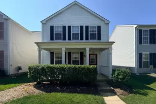 902 Symphony Dr, Aurora, IL 60504 - Photo 1