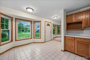 349 Kresswood Dr, West Chicago, IL 60185 - Photo 9