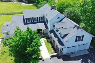 708 S Rose Farm Rd, Woodstock, IL 60098 - Photo 5
