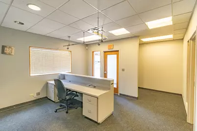 450 Bennett Road, Elk Grove Village, IL 60007 - Photo 5