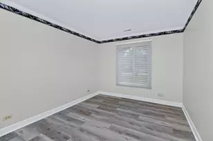 1753 Plymouth Ct, Wheaton, IL 60187 - Photo 7