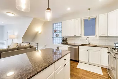 831 N Hermitage Avenue #1, Chicago, IL 60622 - Photo 9