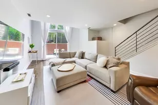 831 N Hermitage Ave, Chicago, IL 60622 - Photo 15