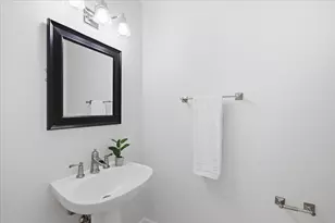 2943 N Lincoln Ave, Chicago, IL 60657 - Photo 13