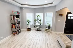 1506 E Marquette Rd, Chicago, IL 60637 - Photo 3