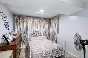 140 Skyline Dr, Carpentersville, IL 60110 - Photo 11