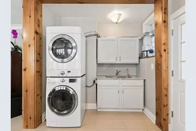 7358 N Damen Avenue #2N, Chicago, IL 60645 - Photo 23