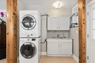 7358 N Damen Ave, Chicago, IL 60645 - Photo 23