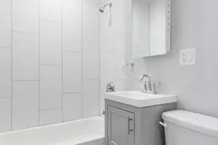 1301 W Estes Ave, Chicago, IL 60626 - Photo 9