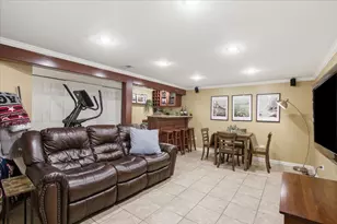 7734 W Glenlake Ave, Chicago, IL 60631 - Photo 13