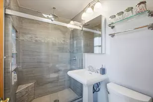 7734 W Glenlake Ave, Chicago, IL 60631 - Photo 11