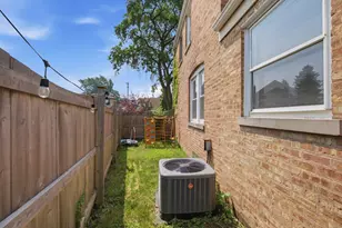 7734 W Glenlake Ave, Chicago, IL 60631 - Photo 19