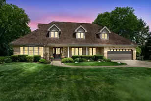 8425 Charleston Dr, Burr Ridge, IL 60527 - Photo 1
