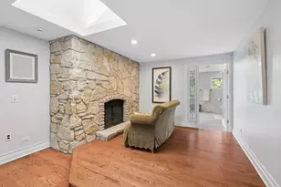 8425 Charleston Dr, Burr Ridge, IL 60527 - Photo 29