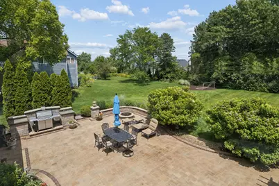 8425 Charleston Drive, Burr Ridge, IL 60527 - Photo 47