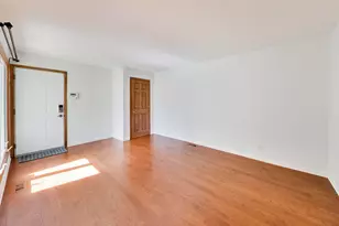 520 Hummingbird Ln, Deerfield, IL 60015 - Photo 17