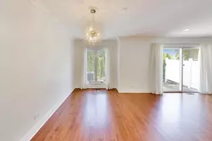 520 Hummingbird Ln, Deerfield, IL 60015 - Photo 11
