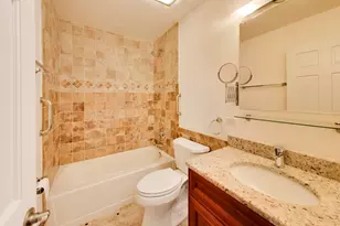 520 Hummingbird Ln, Deerfield, IL 60015 - Photo 19