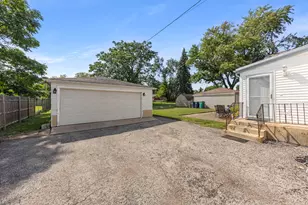 358 N Fairfield Ave, Lombard, IL 60148 - Photo 19