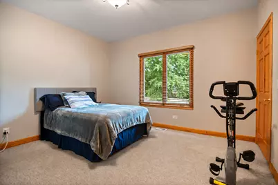 604 S Beverly Avenue, Addison, IL 60101 - Photo 9