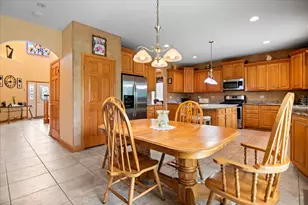 604 S Beverly Ave, Addison, IL 60101 - Photo 5