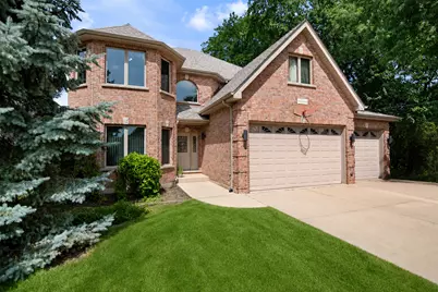 604 S Beverly Avenue, Addison, IL 60101 - Photo 1