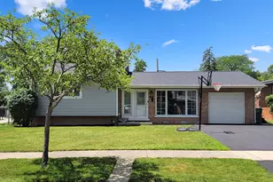 702 S School St, Lombard, IL 60148 - Photo 1