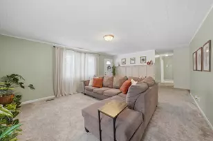 113 Parklawn Ct, Bolingbrook, IL 60440 - Photo 9