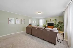 113 Parklawn Ct, Bolingbrook, IL 60440 - Photo 7