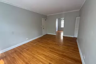 2000 W Jarvis Ave, Chicago, IL 60645 - Photo 3