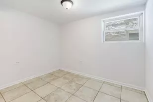 4135 W Melrose St, Chicago, IL 60641 - Photo 23